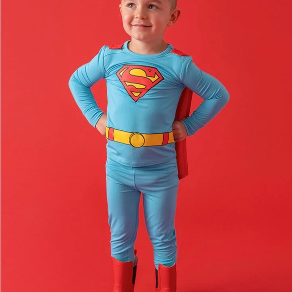 Superman Cape Shirt and Pant Set - Picture 5 of 5